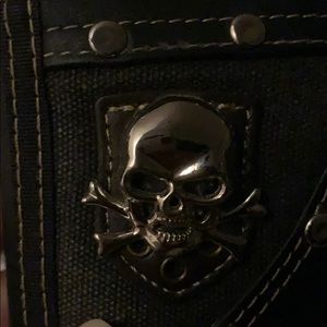 Meet your Posher, Cesar